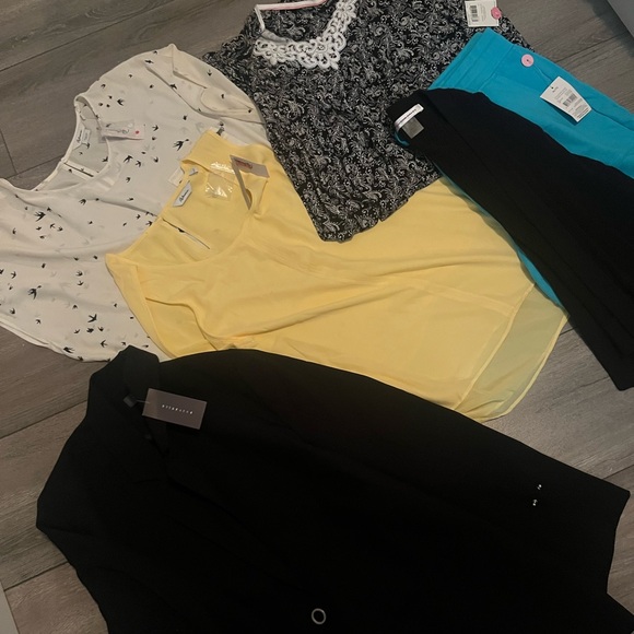 Woman’s size XL - Picture 2 of 2